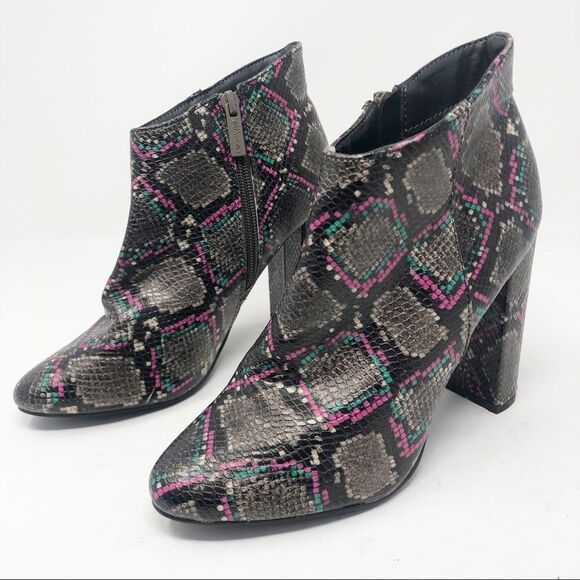 BRECKELLE’S | Snake Animal Print Side Zip Boots Booties Gray Pink Teal Size 7 - Picture 1 of 11